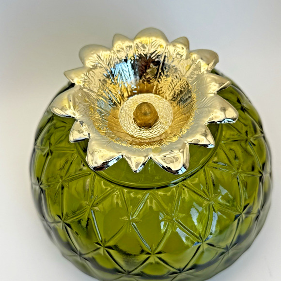 Vintage Green Indiana Glass Bowl Mesh Quilted Diamond Pineapple Metal Base - Picture 5 of 8